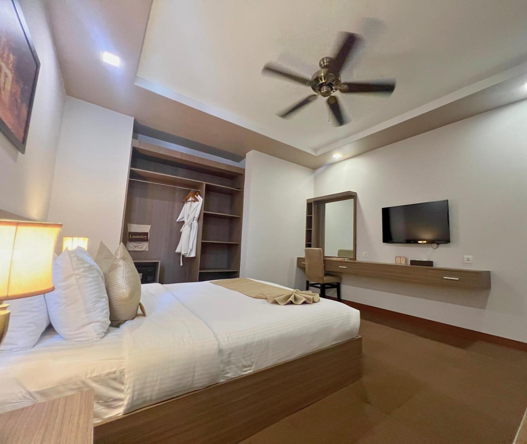 อนิก บูทิค โฮเต็ล แอนด์ สปา โนโรโดม Hotel พนมเปญ ภายนอก รูปภาพ