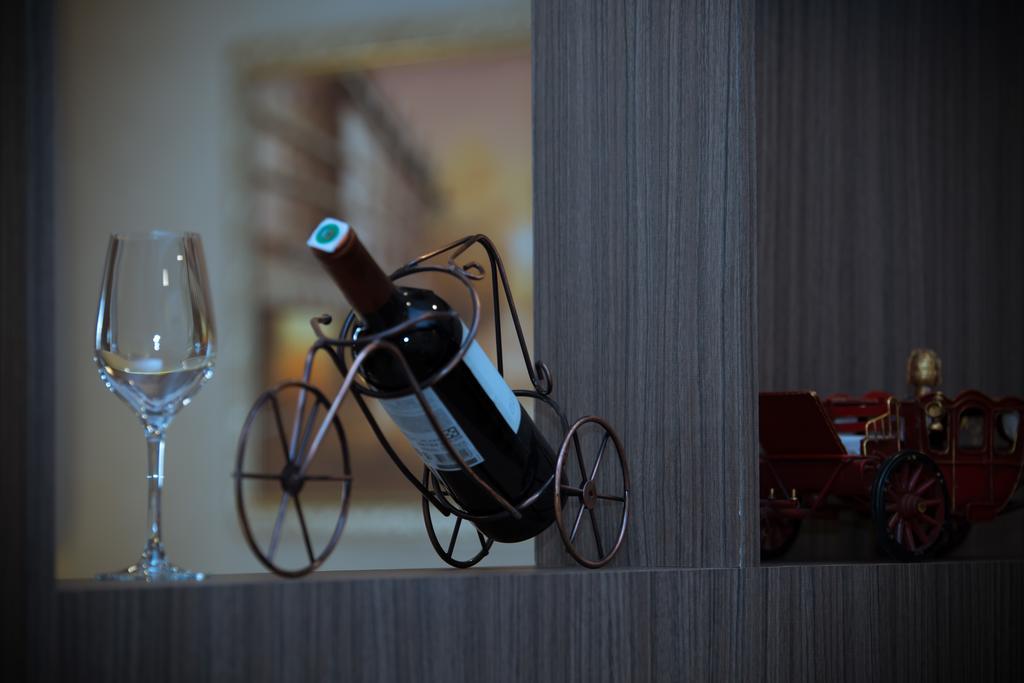 อนิก บูทิค โฮเต็ล แอนด์ สปา โนโรโดม Hotel พนมเปญ ภายนอก รูปภาพ